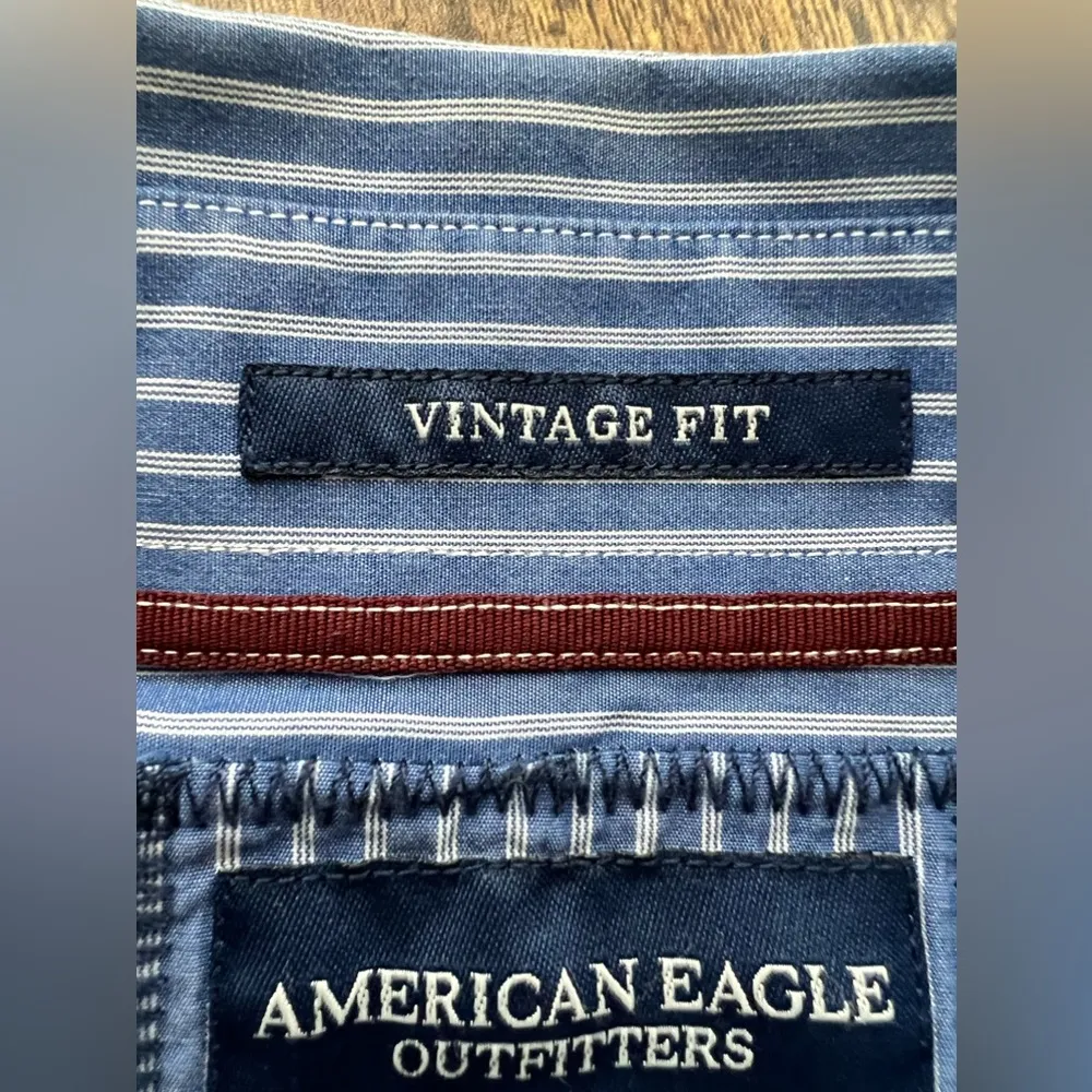 American Eagle | ladies Vintage Fit dress shirt. Size: L/G - Image 11