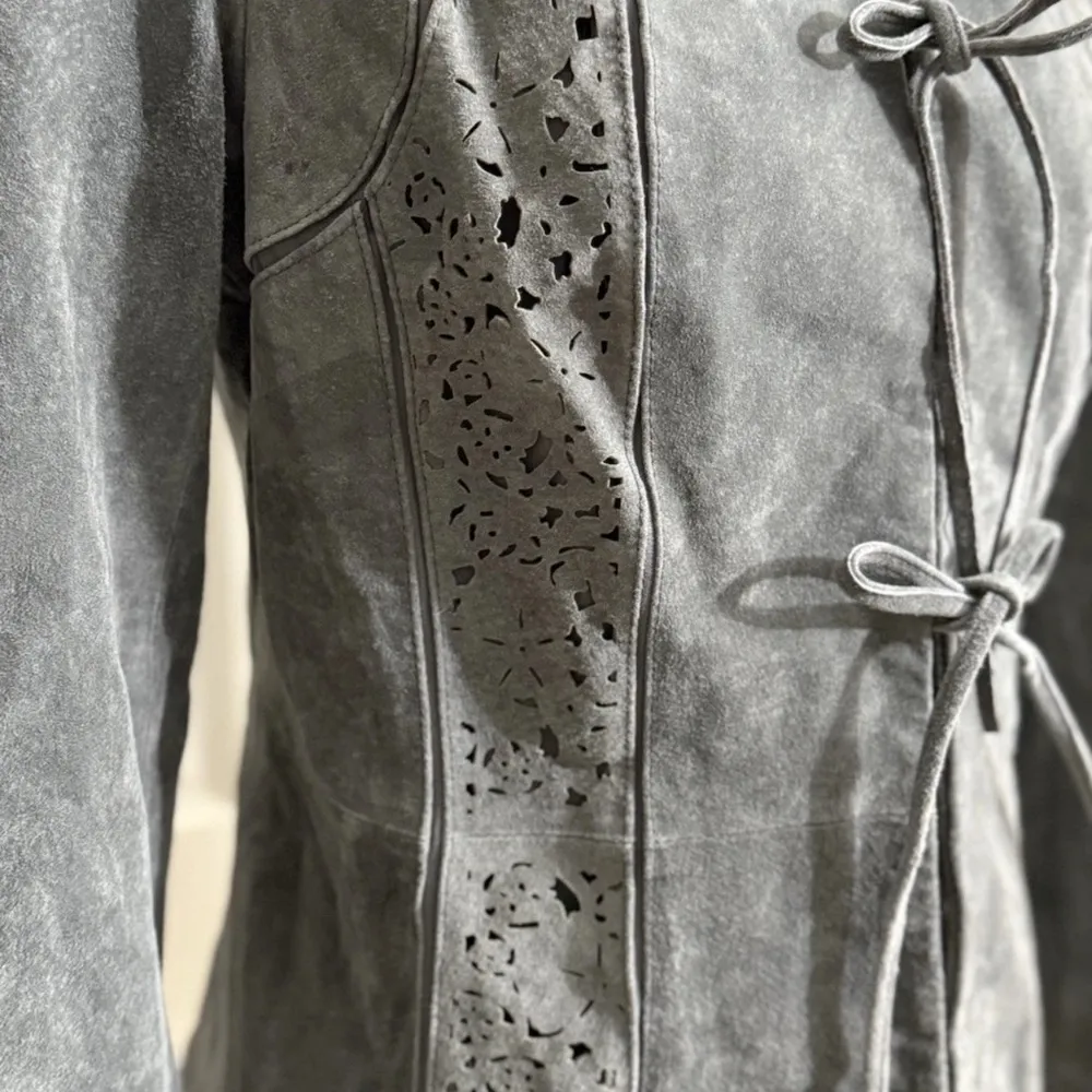 Carlos Falchi Gray Leather Jacket Structured Tie - Image 2