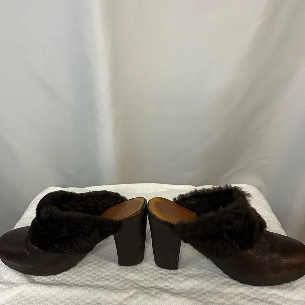 Hunter Brunson Women’s Leather Shearling lined Block Heel Clogs Brown size 8 - Image 3