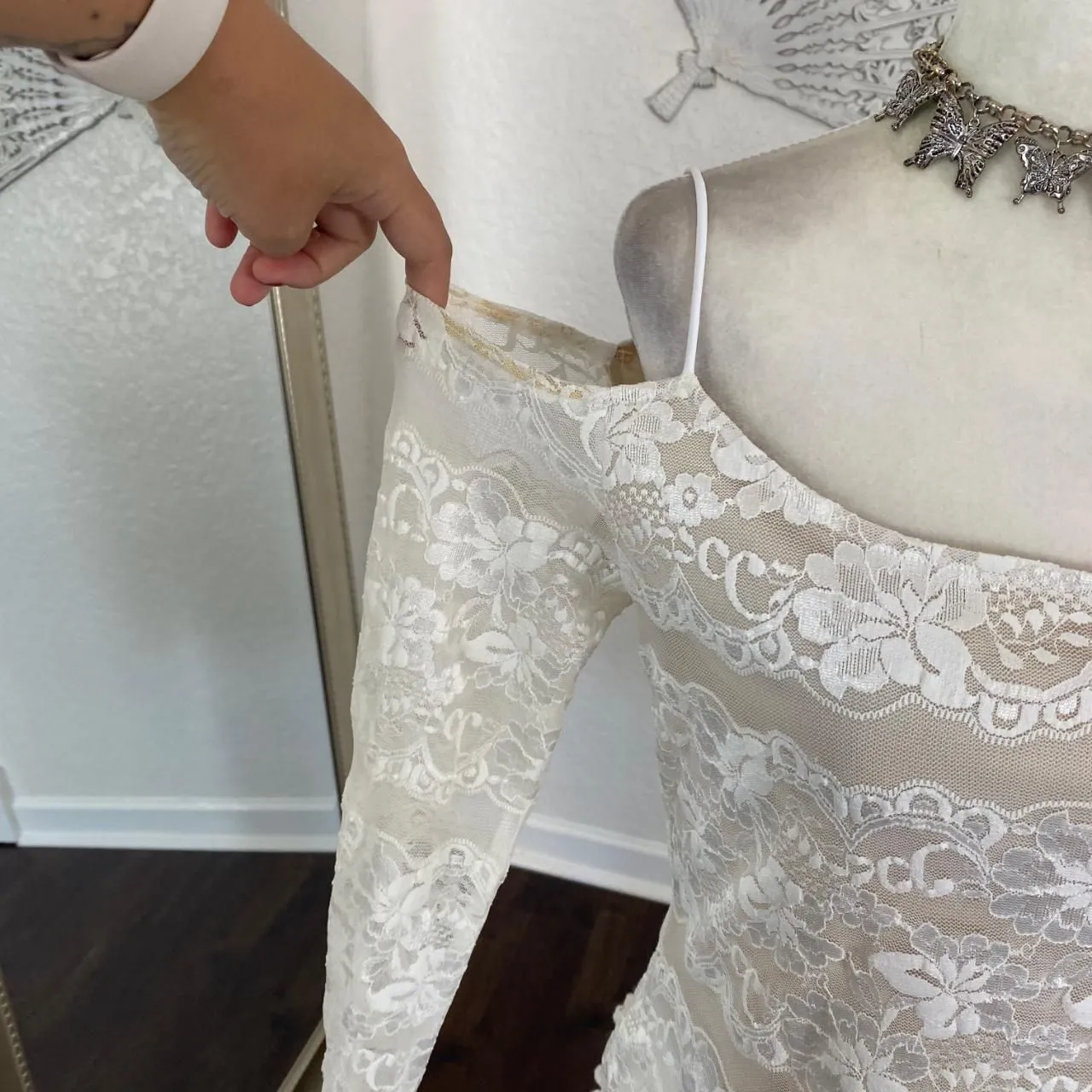 Early 2000's Cream White Fairy Coquette Off The Shoulder Lace Long Sleeve Top L Size L - Image 3