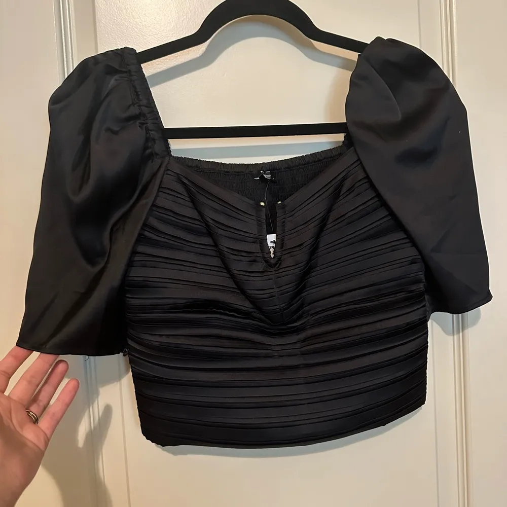 NWT Express black puff sleeve short sleeve pleated detail smocked back satin top - Image 4