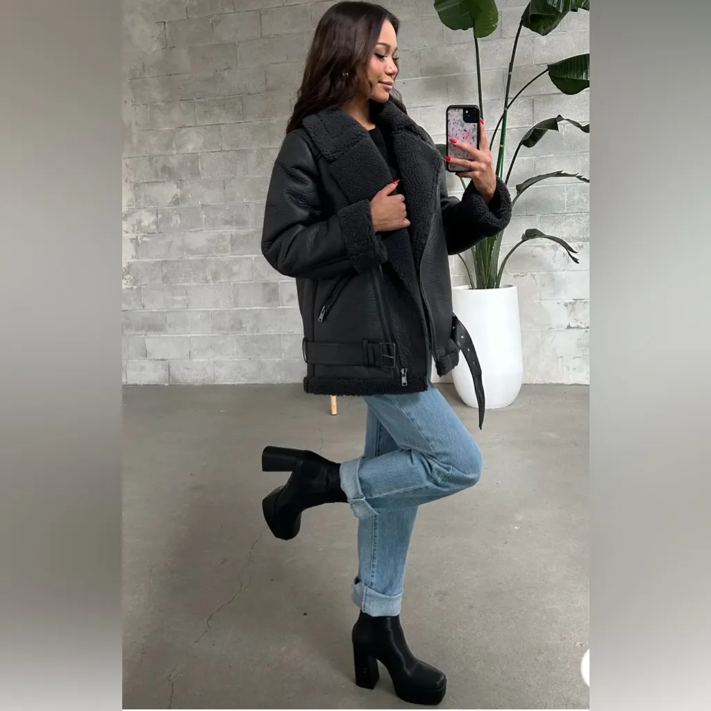 CHINESE LAUNDRY NORRA PLATFORM BOOTIE IN BLACK SIZE 9.5 - Image 2