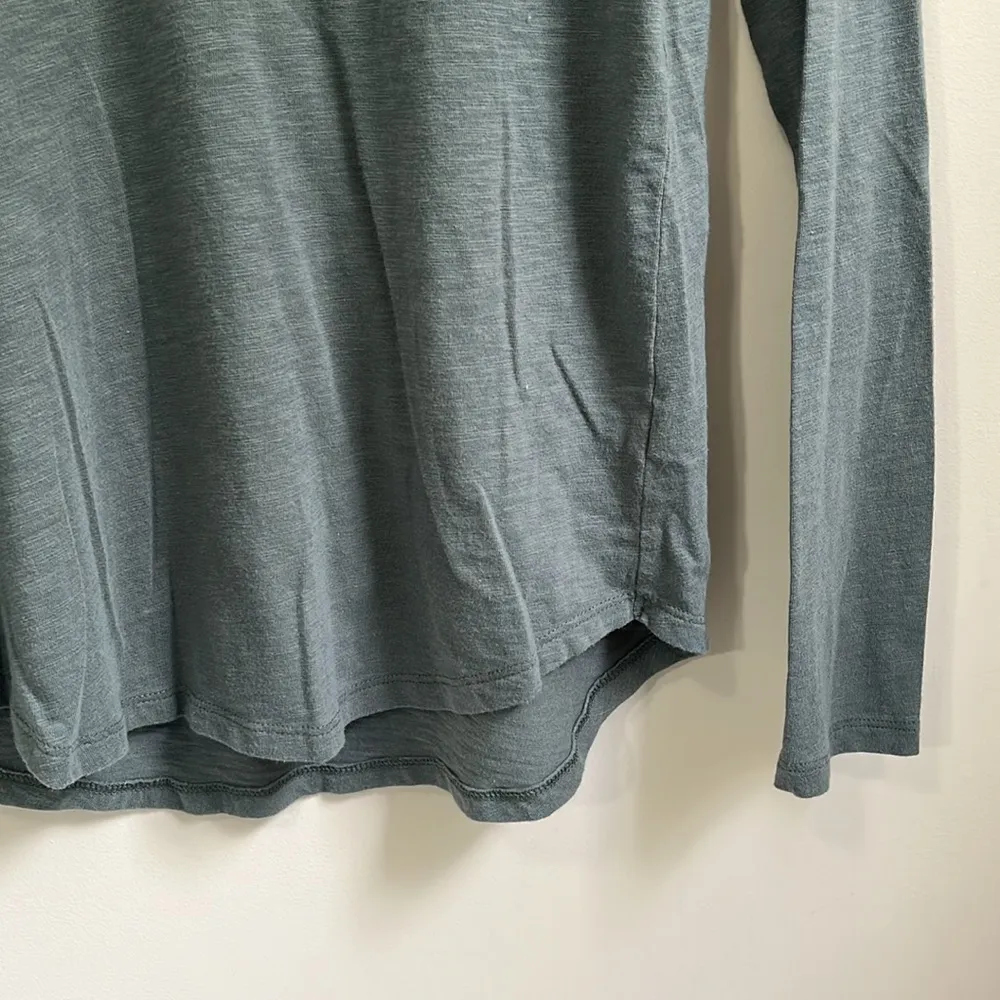 Aerie Women’s Real Soft Long Sleeve V-Neck Shirt Size XS - Image 3