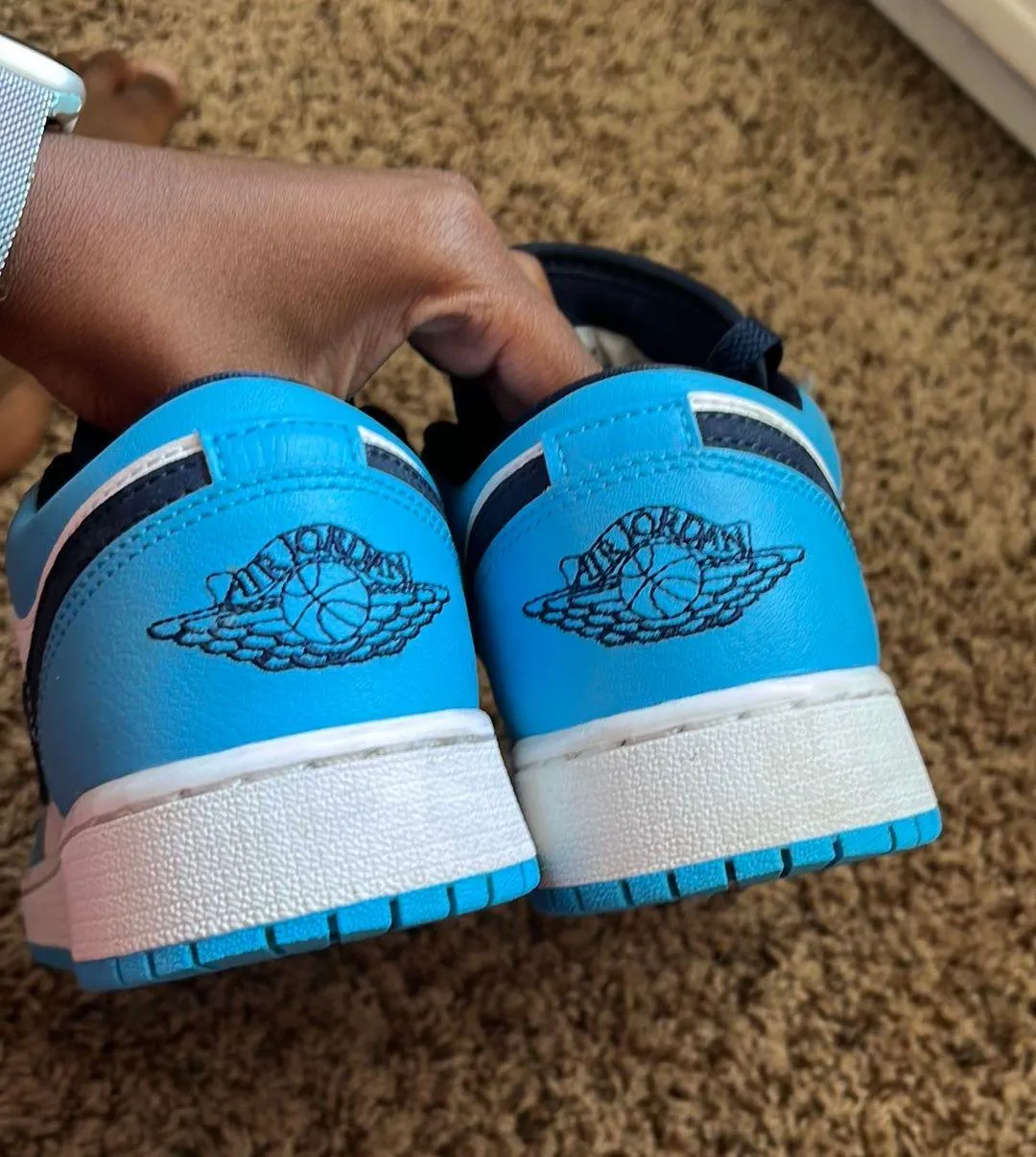 Air Jordans 1 Low UNC - Image 7