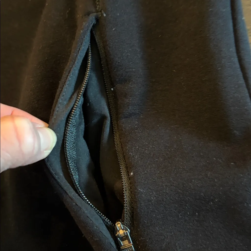 Athleta  Petite Black Hooded Jacket Sz LP - Image 8