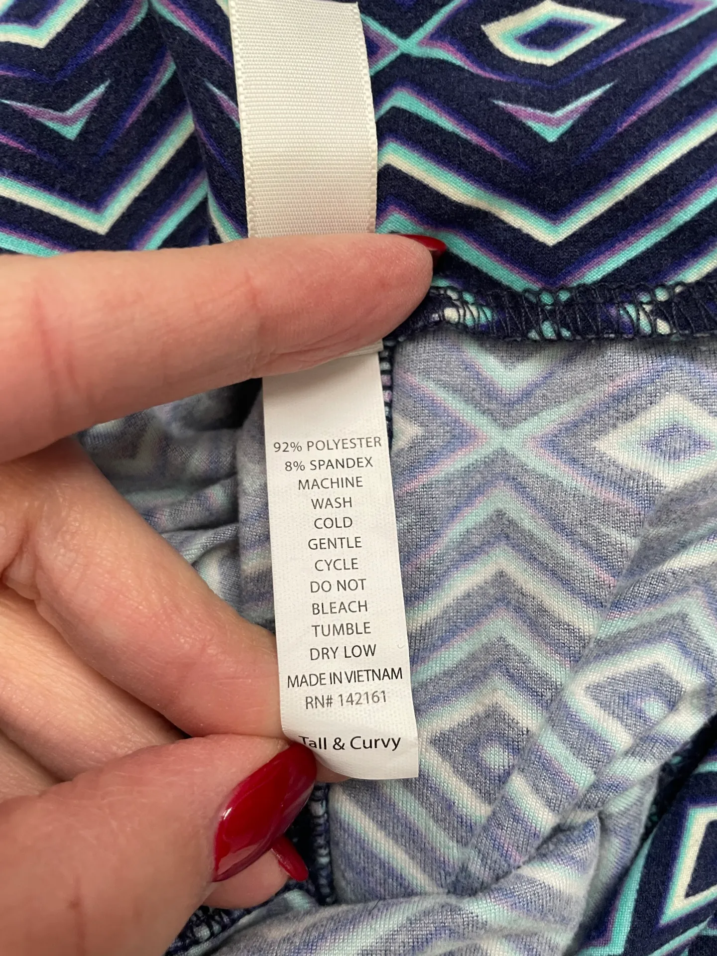 LuLaRoe T&C diamond print leggings - Image 4