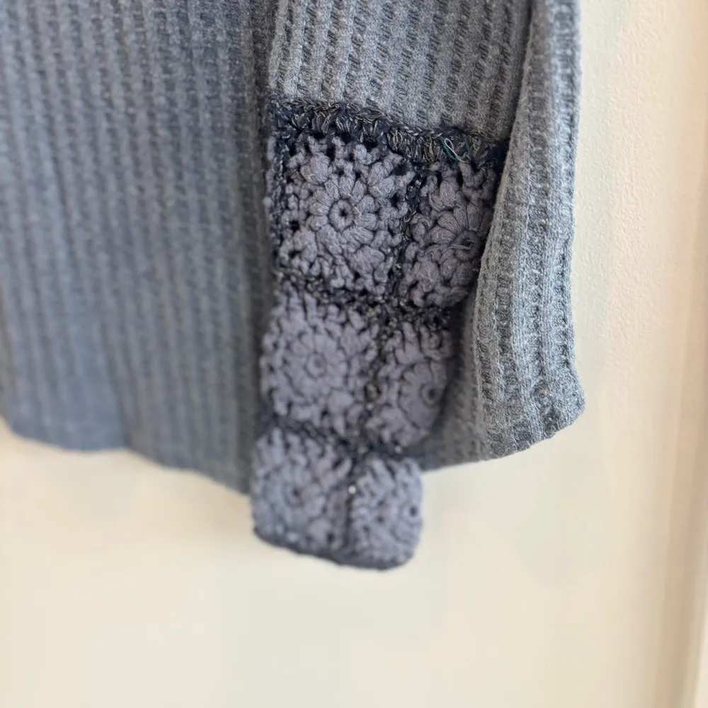 Free People Women's mistletoe Crochet Cuff Thermal Long Sleeve Top Blue Size XS - Image 5