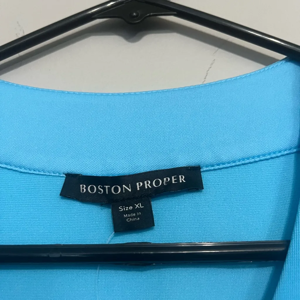 Sleeveless Blue Women's Top - Image 2