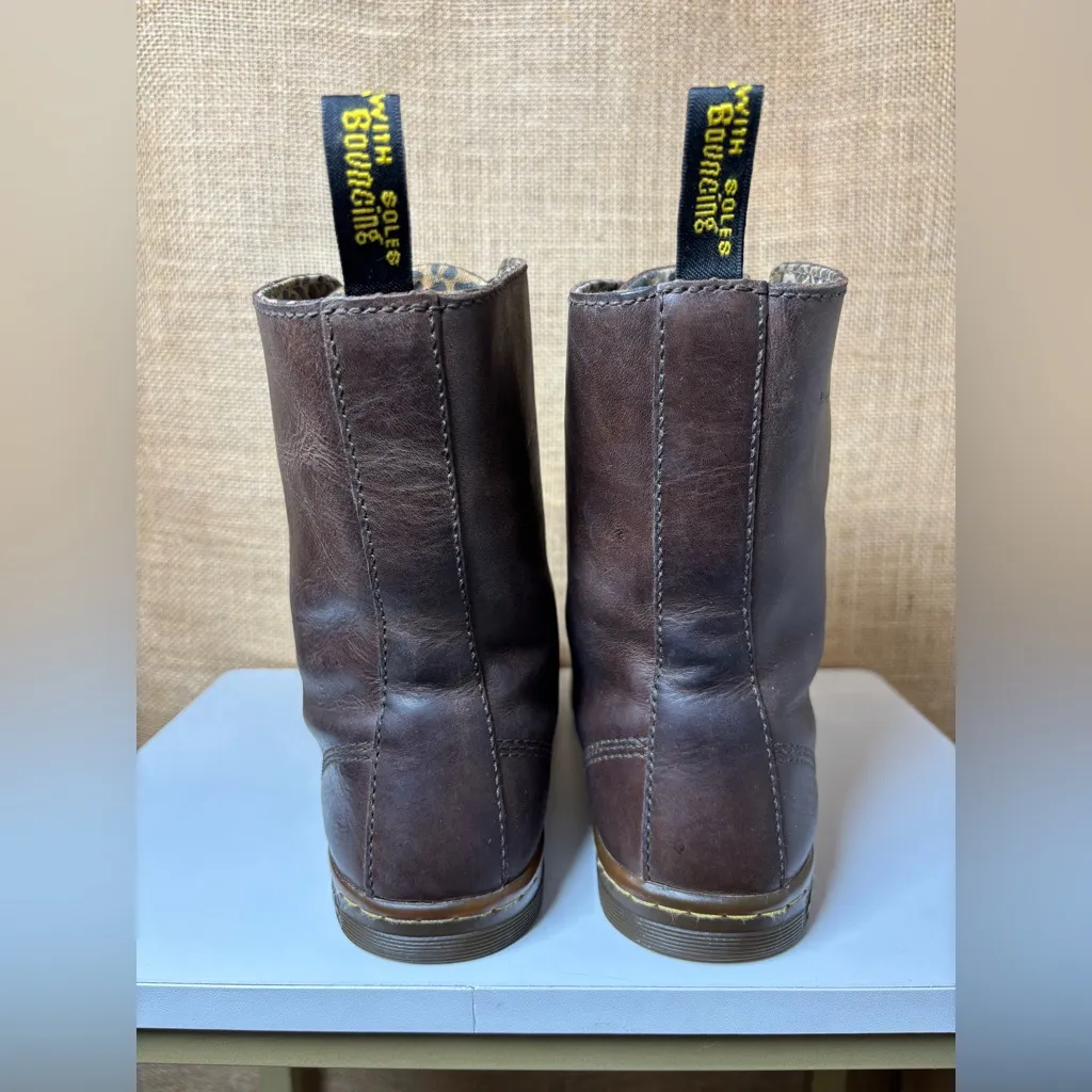 🤎🖤Dr. Martens Brown Lace Up Boots with Leopard Cuff size 8Us L .🤎🖤 - Image 5