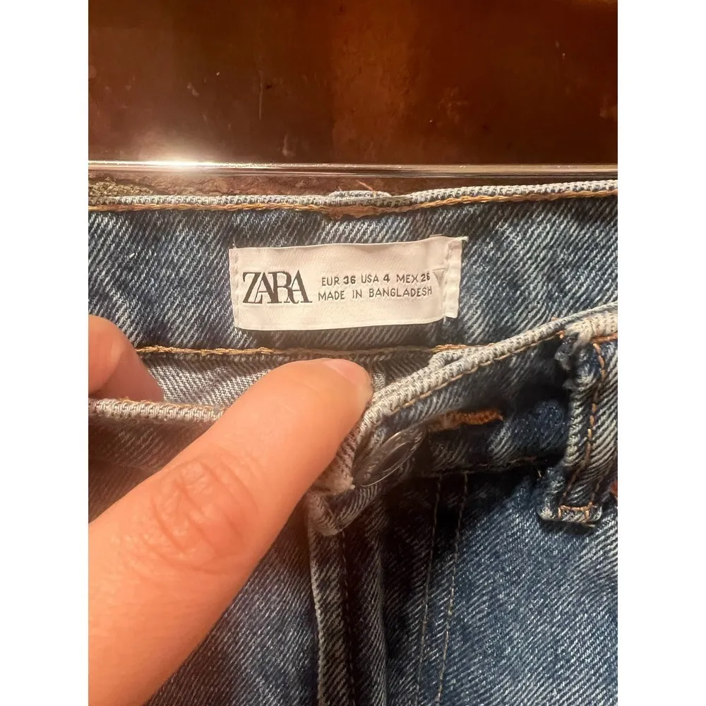 NWOT Zara Denim Shorts - Image 3