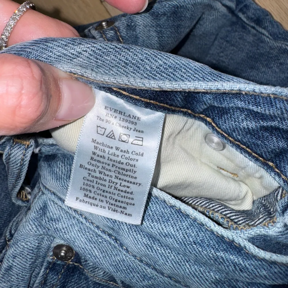 Everlane The 90’s Cheeky Jean Organic Cotton Jeans Size 25 - Image 4