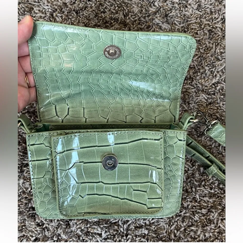 Anthropologie Caymen Petite Crossbody Bag - Image 6