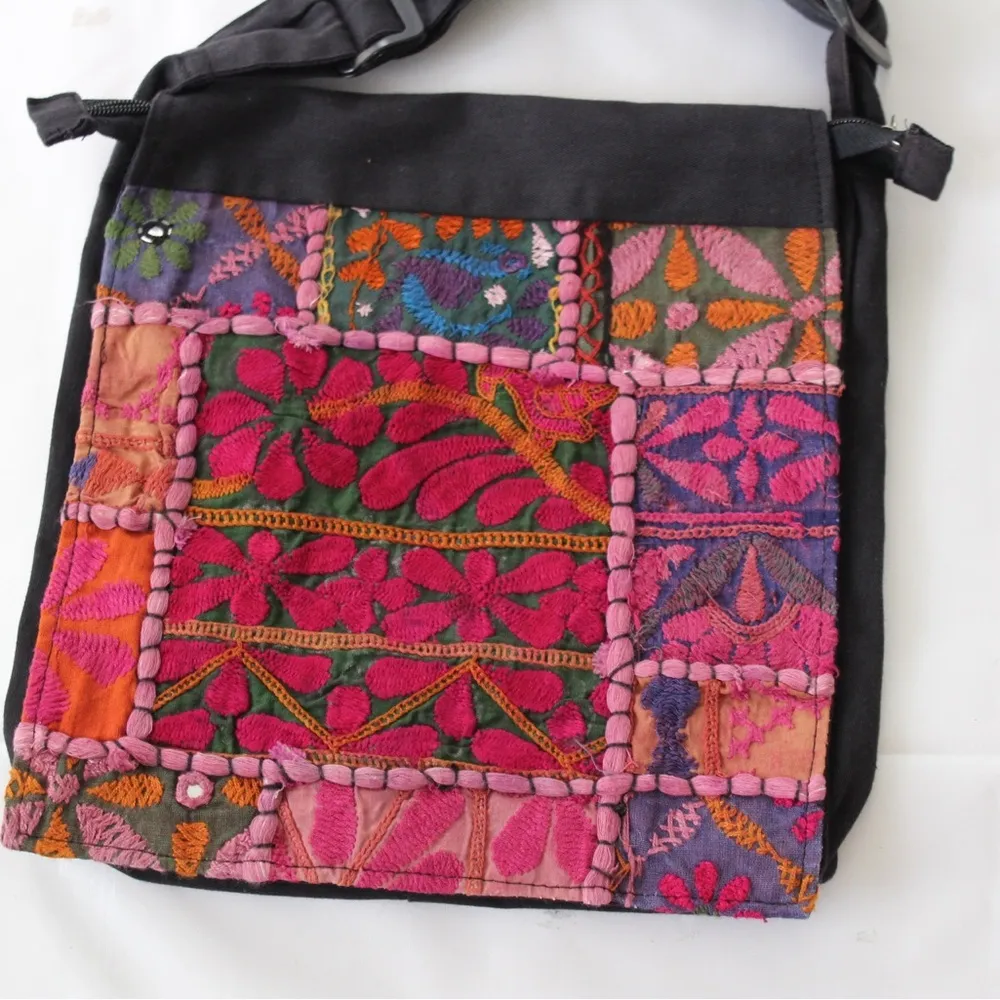 Patchwork Embroidered Pink Boho Crossbody Bag - Image 2