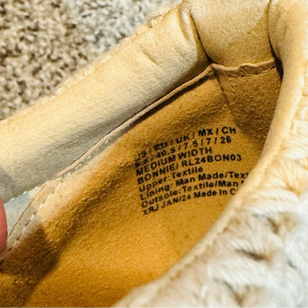 New Kenneth Cole Reaction Women’s Bonnie Sneakers Size 8.5 - Image 4