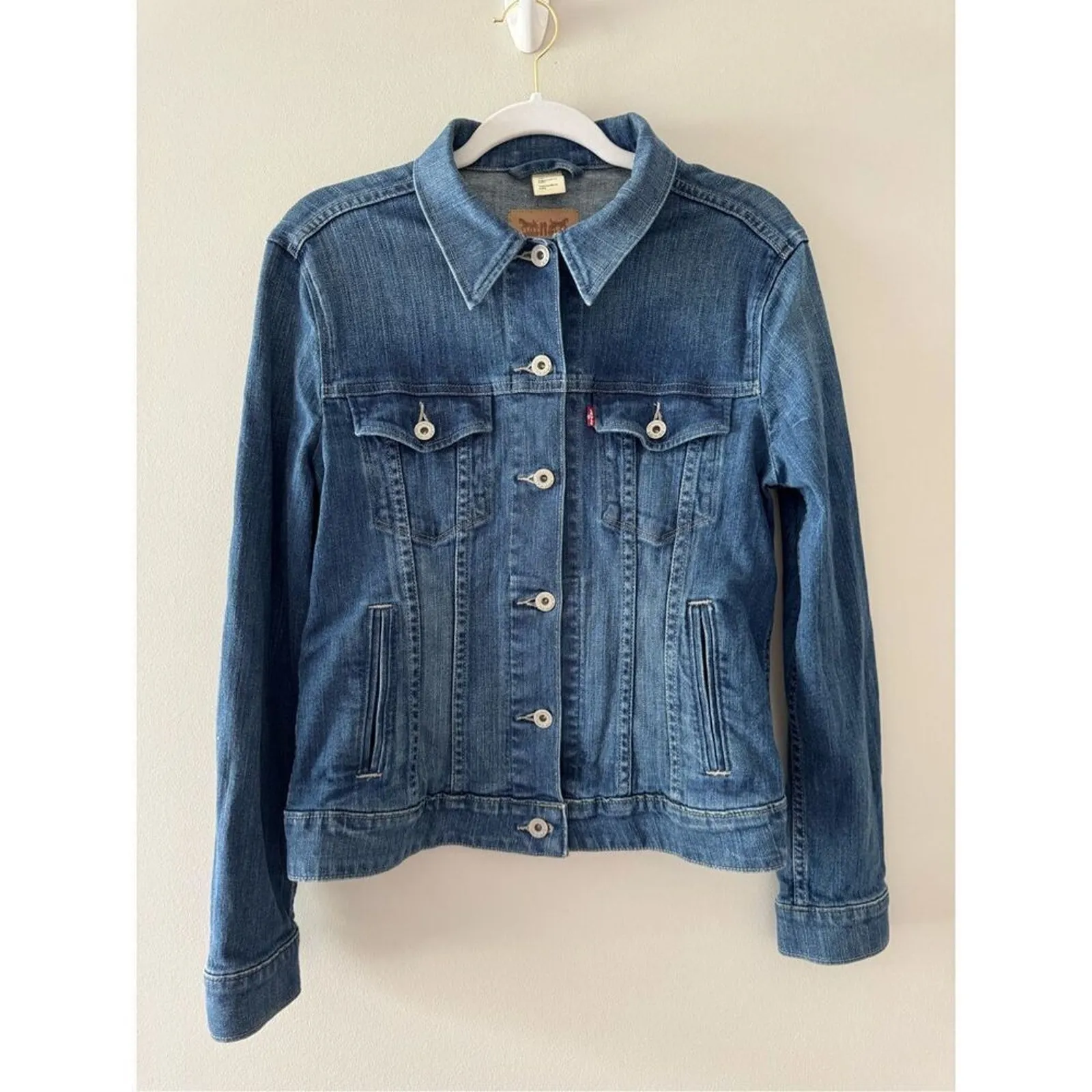 Levi’s Denim Vintage Trucker Jacket Women’s Size Large - Image 2