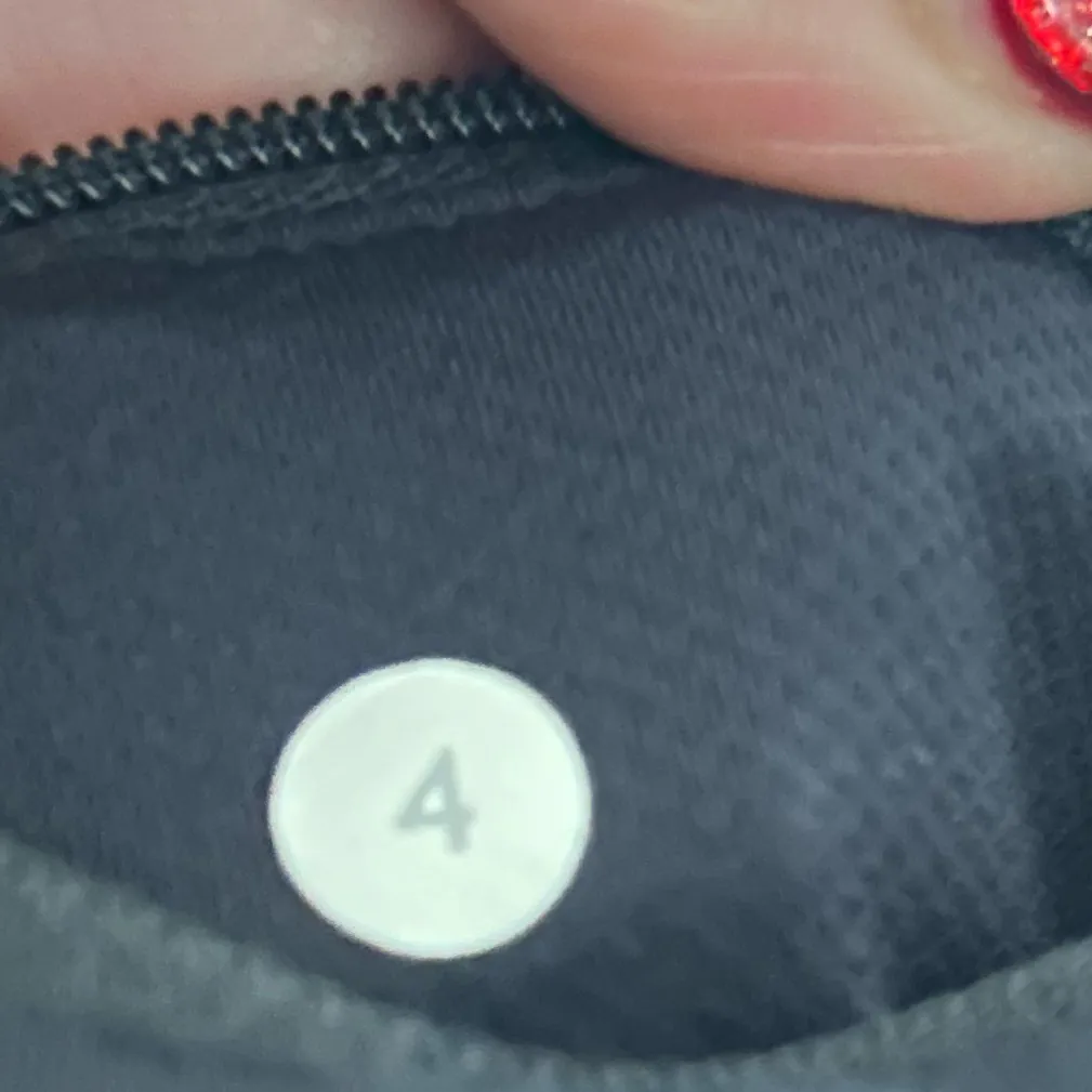 Lululemon Pace Rival Crop Black Leggings Size 4 - Image 7