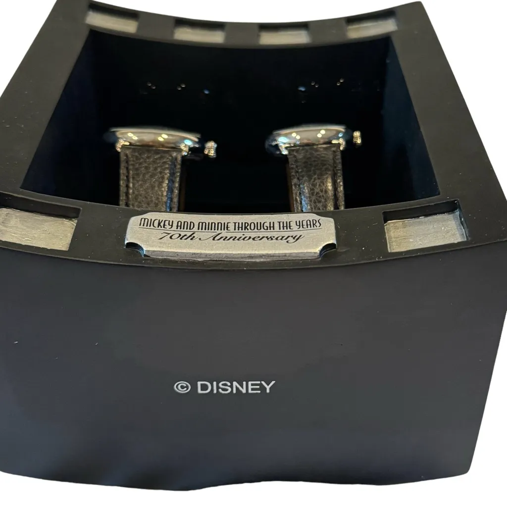 Disney’s Mickey & Minnie Through the Years 70th Anniversary Collectable Set 1998 - Image 8