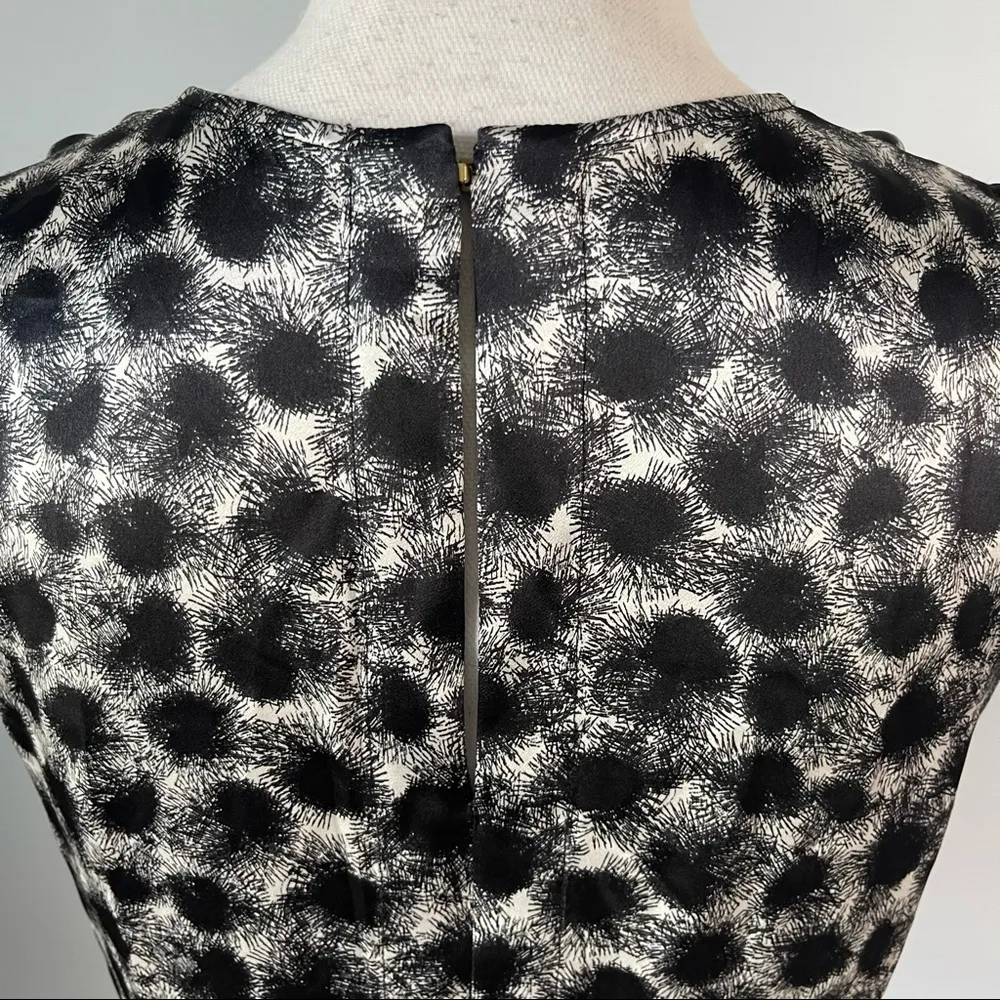 HUGO BOSS | 100% Silk Black and White Tank Top Blouse Sz 6 - Image 19