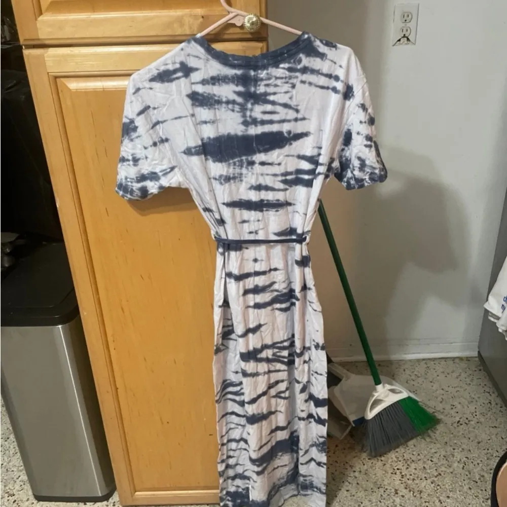 C&C California Finn muscle tye dye rshirt dress small NWT - Image 6