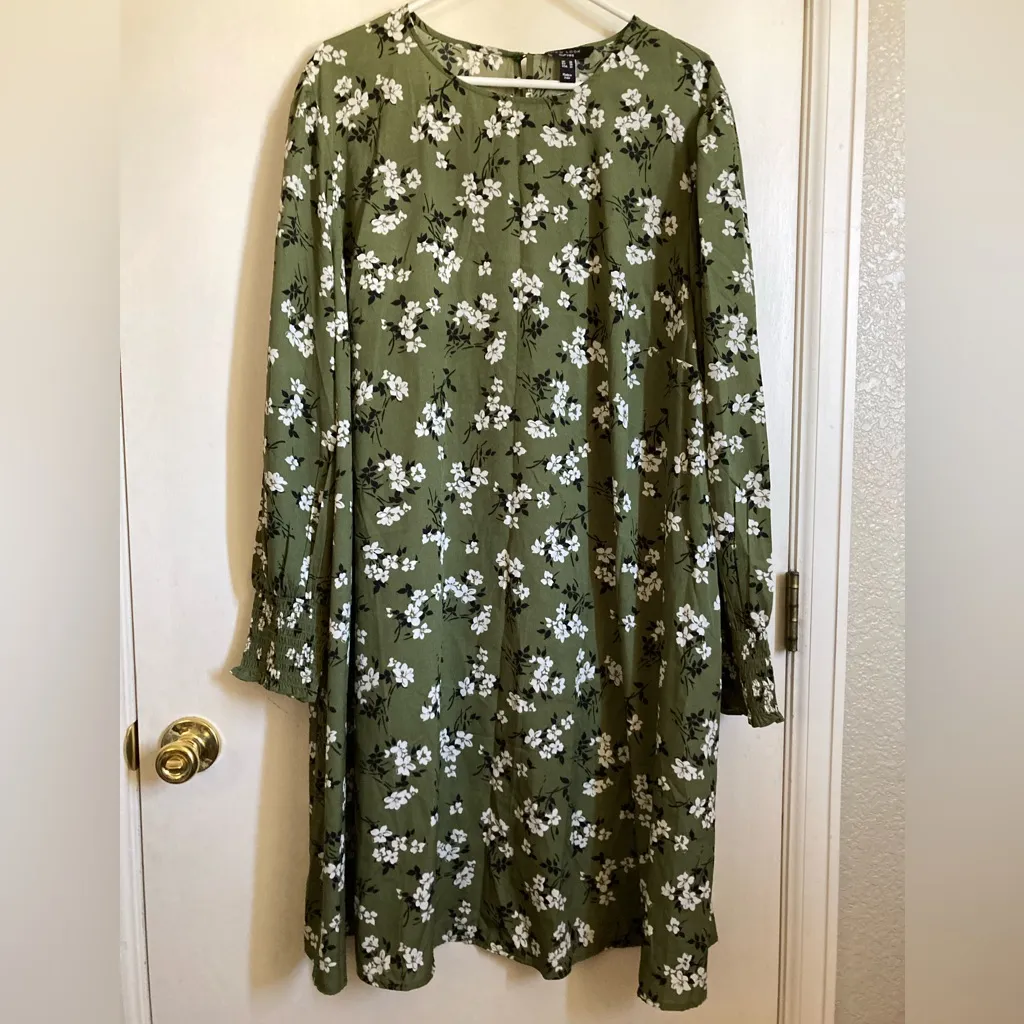 ASOS Curves New Look Avocado Green Amelie Floral Balloon Sleeve Smock Dress Size undefined - Image 5