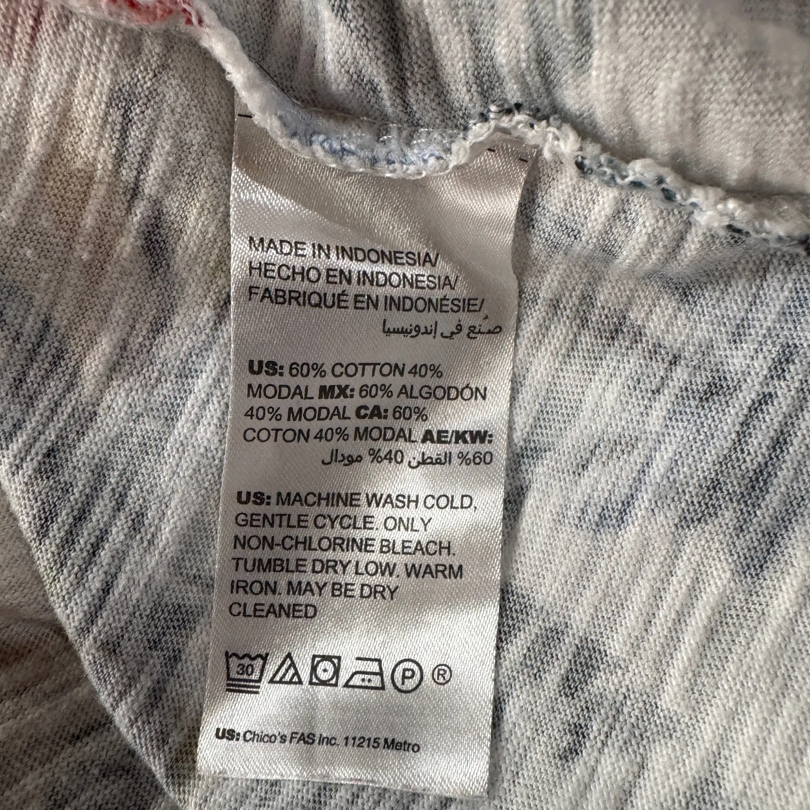 Chico’s SZ 2 (Large) T-Shirt Top Burnout Fabric Leaf Print Hi-Low Hem Stretch - Image 7