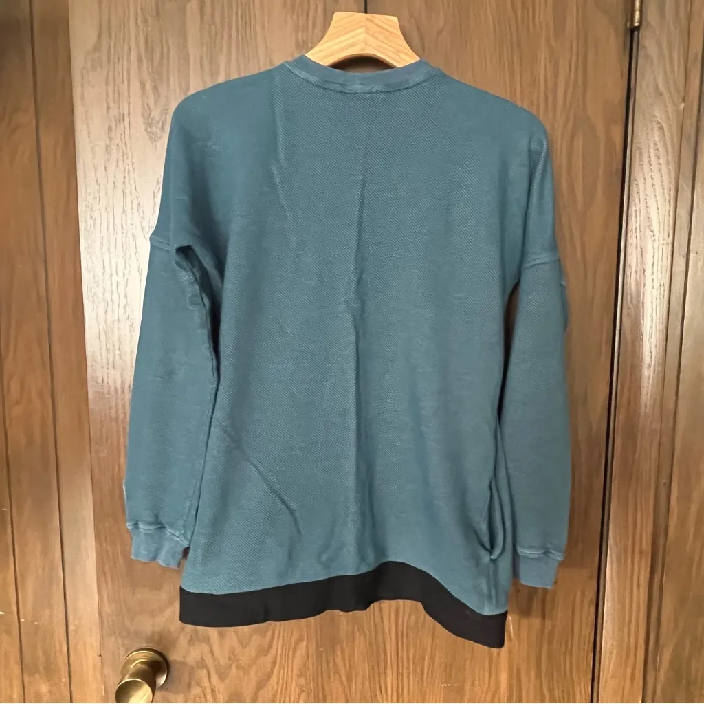 The North Face Oversized Textured Sweatshirt - Image 3