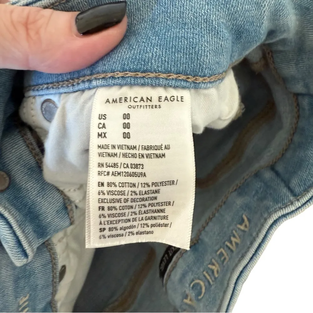 American Eagle Curvy Hi-Rise Shortie Distressed Blue Size 00 - Image 5