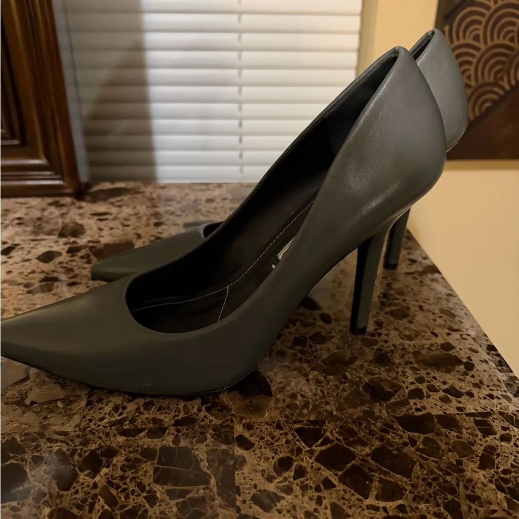 Charles David Gray Women's Heels Never Worn! - Image 2
