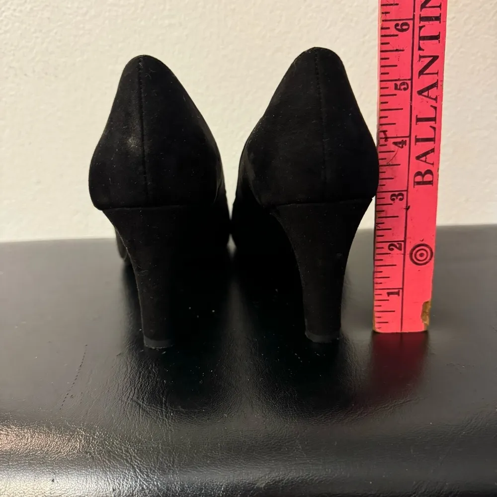 Bandolino Elegant Black Women's Shoes with Embellished Toe - Image 12