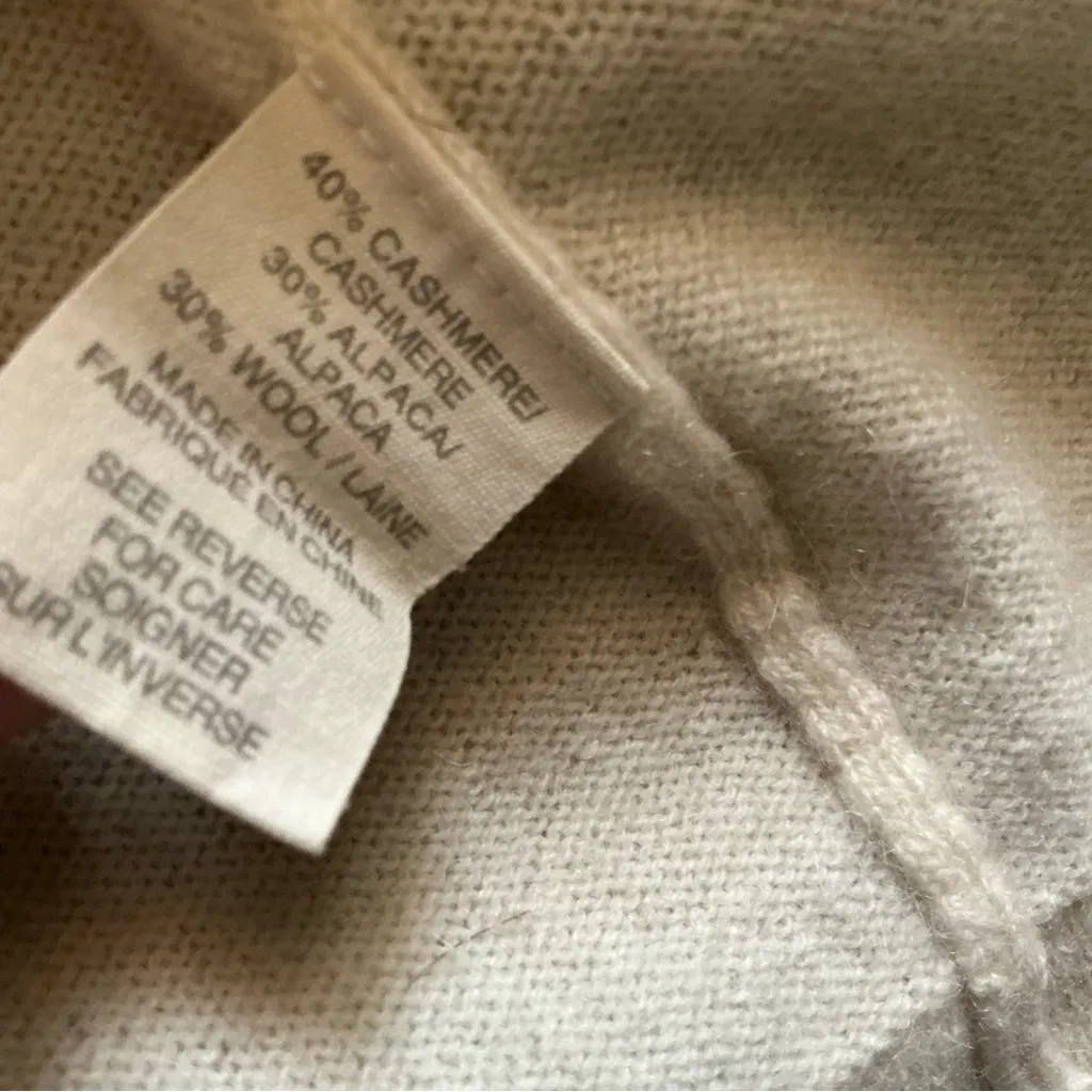 Elizabeth & James cardigan cashmere alpaca blend size small white - Image 7