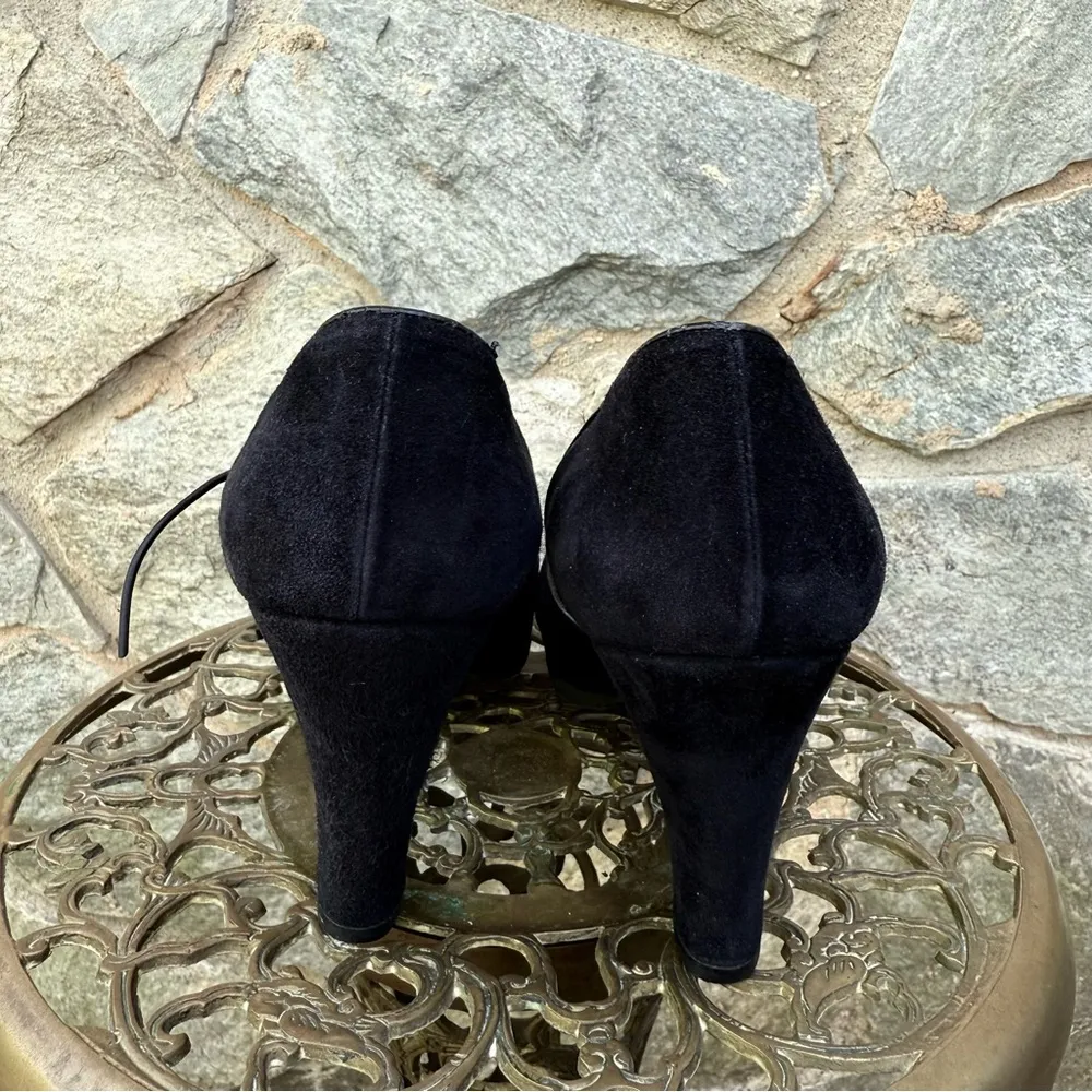 Gucci Vintage Black Suede Elegant Heels - Image 7