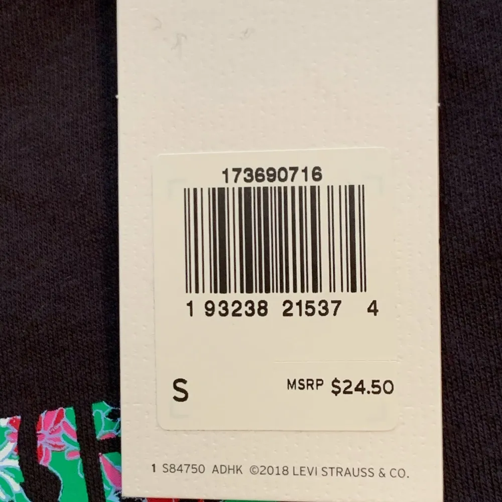 Women’s Levis Tee - Image 6