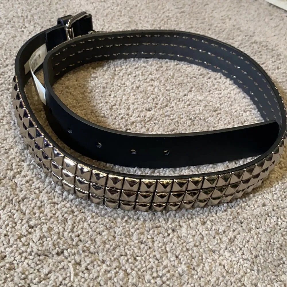 Women’s Black Belt with Silver Metal Detail Size M NWOT Black Size M - Image 6