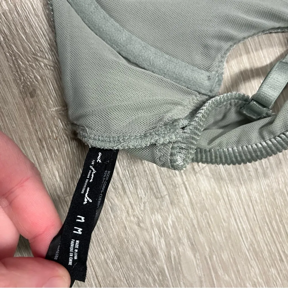 Urban Outfitters Out From Under cut it out ribbed green velvet bra size medium - Image 6