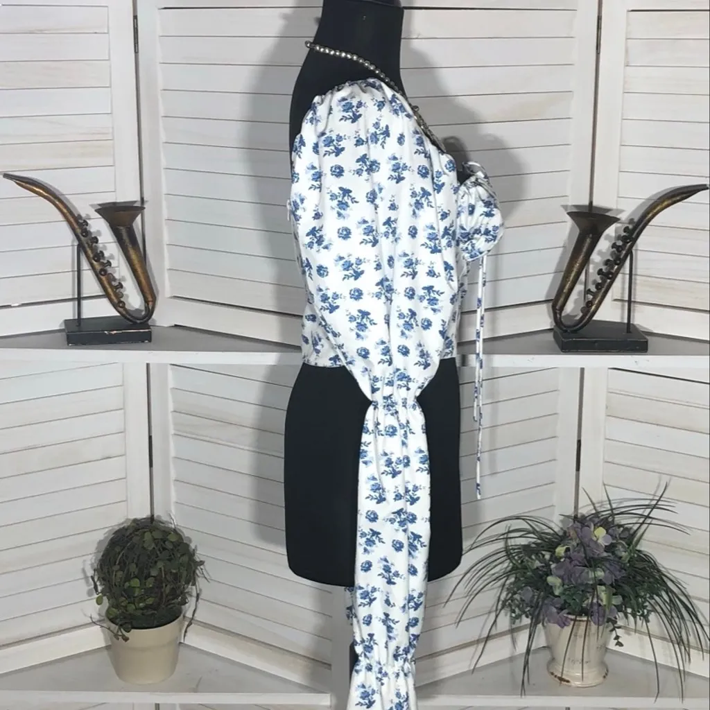 Vintage Y2K boho Cropped Top Tie Front Trumpet Sleeves Floral Blue & White M Size M - Image 5