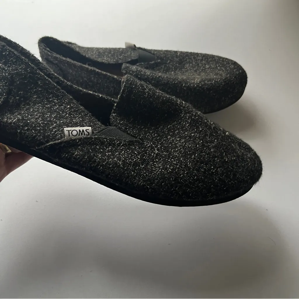 Toms Women's Charcoal Slip-On Shoes - Image 4