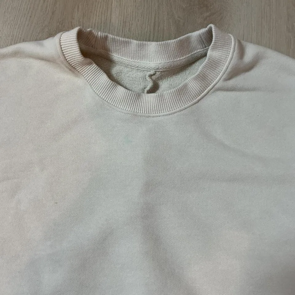 Vuori RAW HEM Oversized Sweatshirt Pullover Crew Neck 3/4 Sleeve Beige XS FLAW - Image 2