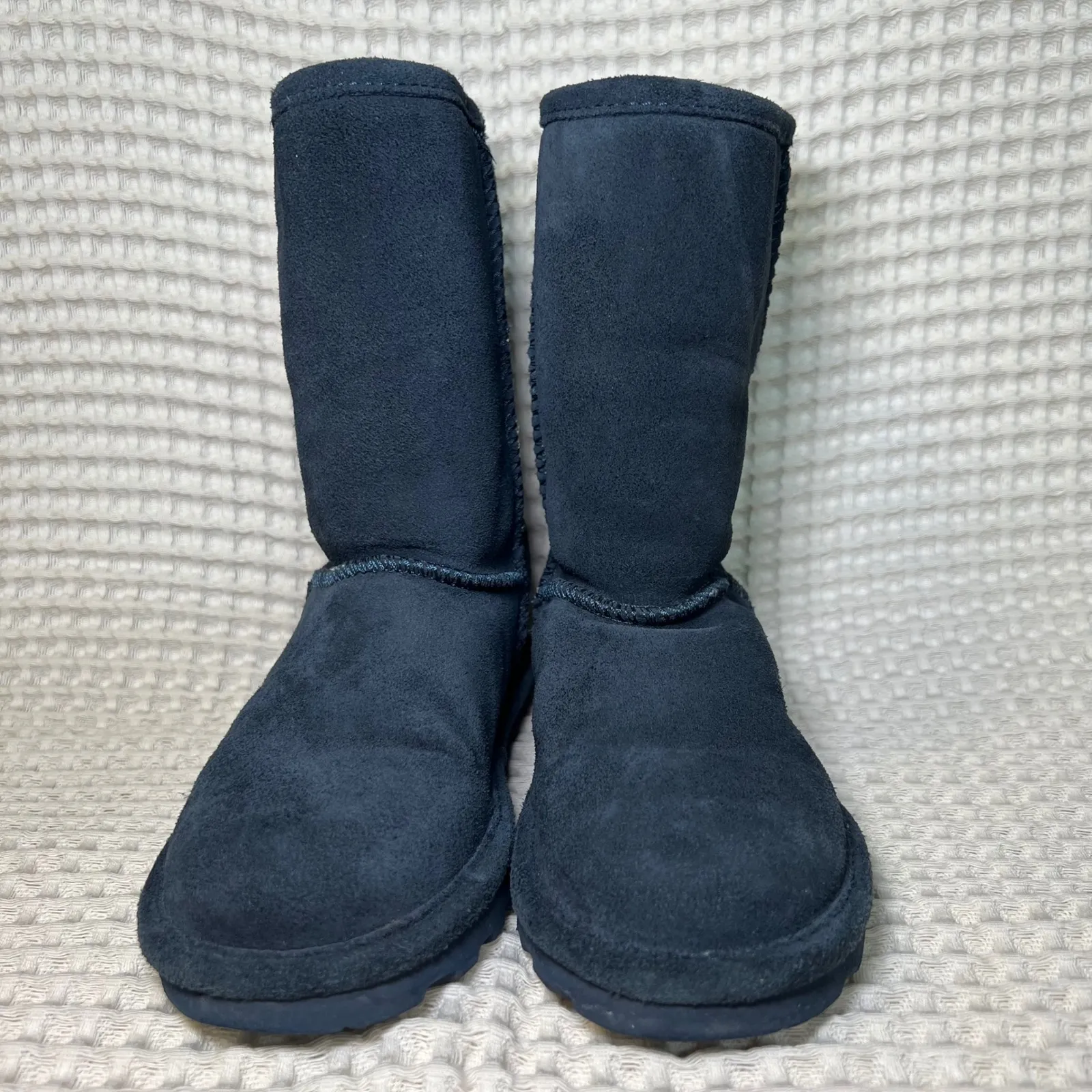 BEARPAW  Elle Navy Blue Suede Sheepskin Lined Boots Women's Size 7 - Image 2