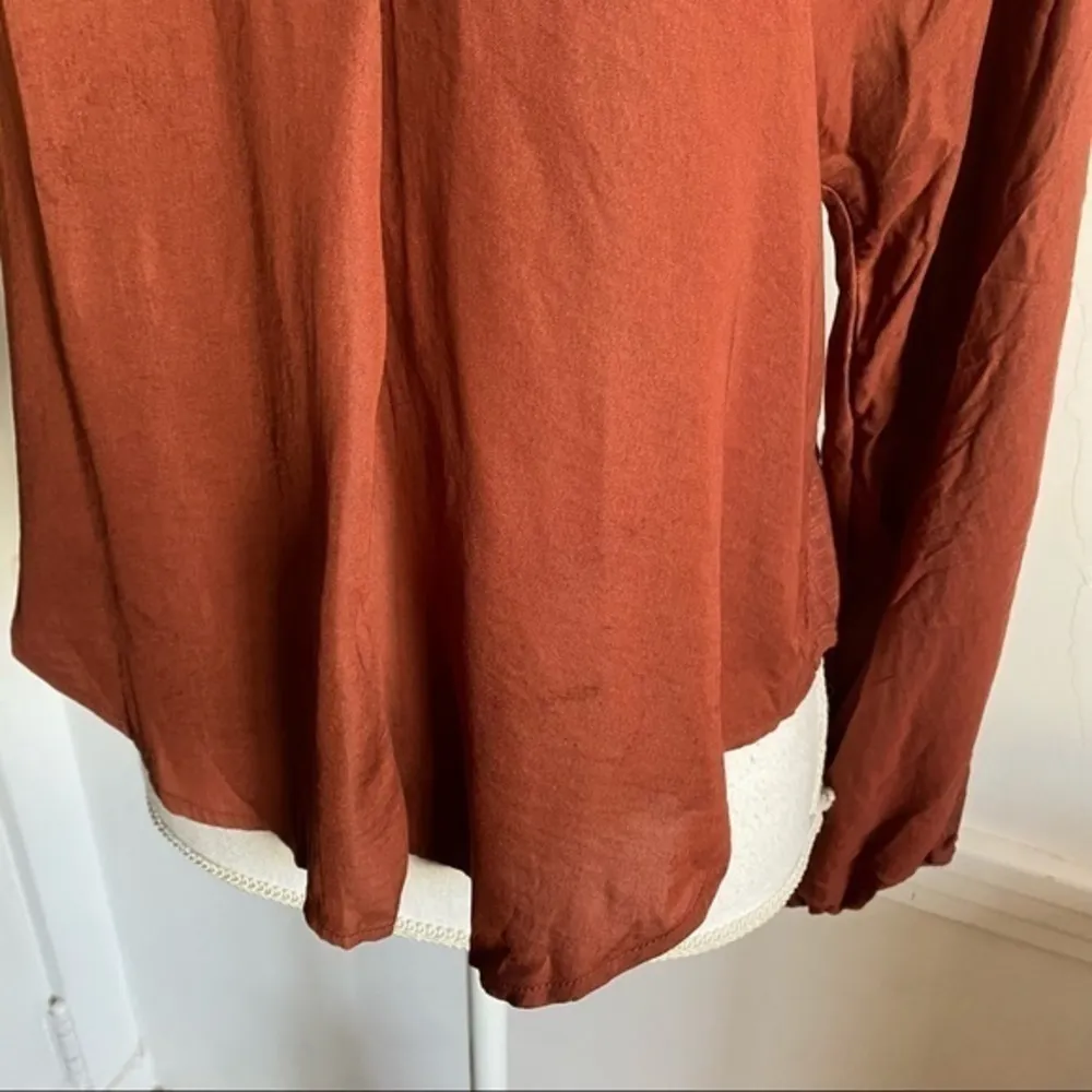 Dolan • Brick Red Satin Front Blouse V Neck Size XS - Image 85