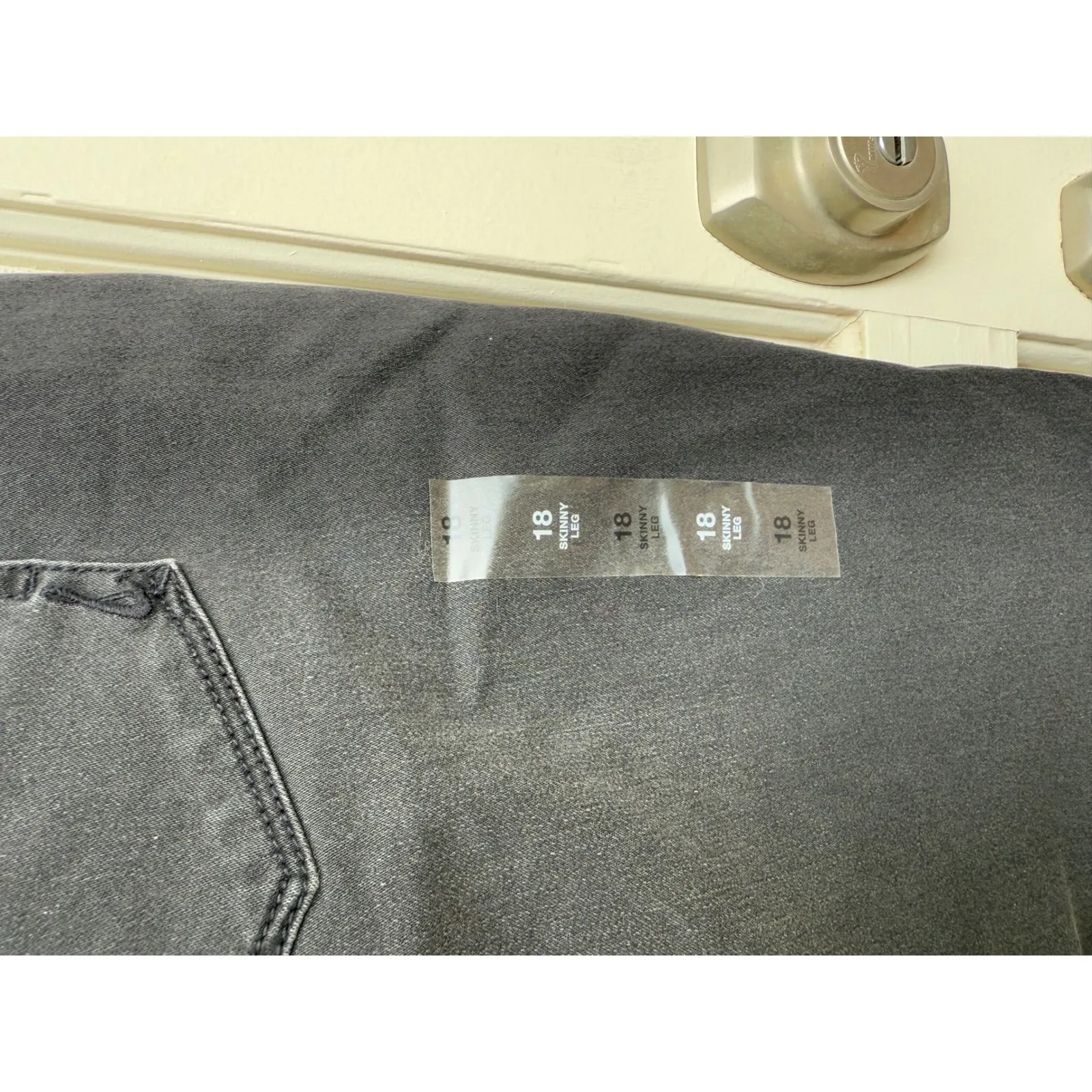 Style & Co Curvy Fit‎ Skinny Leg Mid Rise Tummy Control Jeans Size 18 Black - Image 4