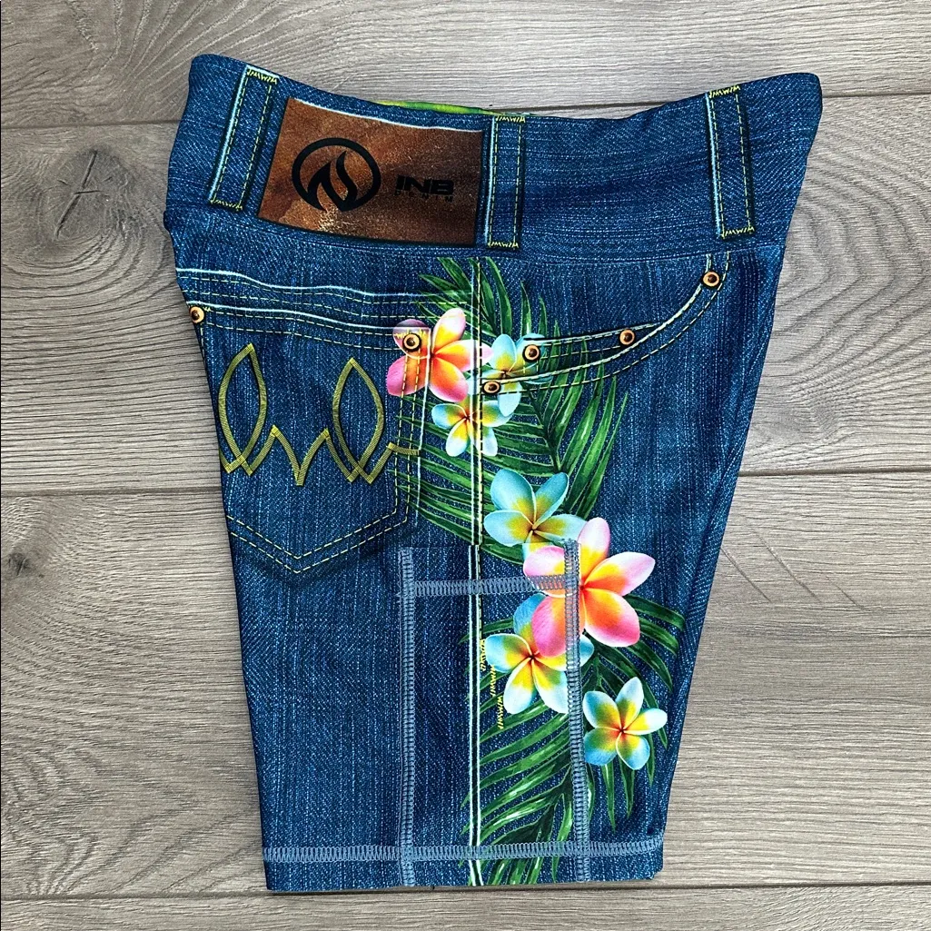 INKnBURN Blue Denim Pocket Graphic Floral Bike Active Shorts Size Small - Image 4