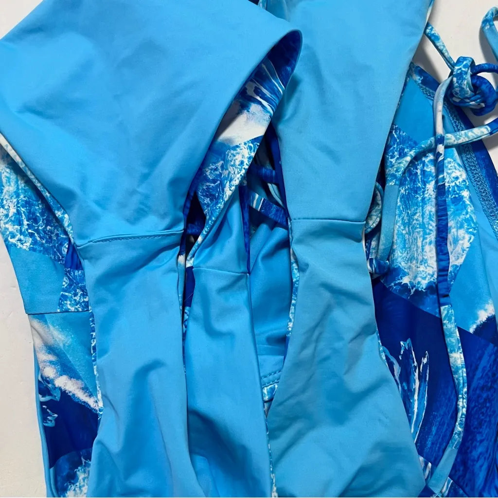 3 Piece Frankies Bikinis Waves Print  Blue Sz M - Image 10