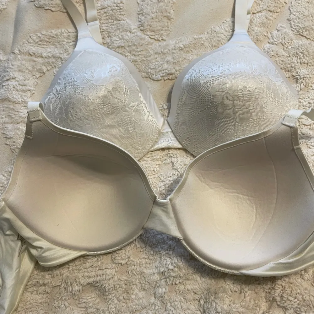 Maidenform 38C bra - Image 2