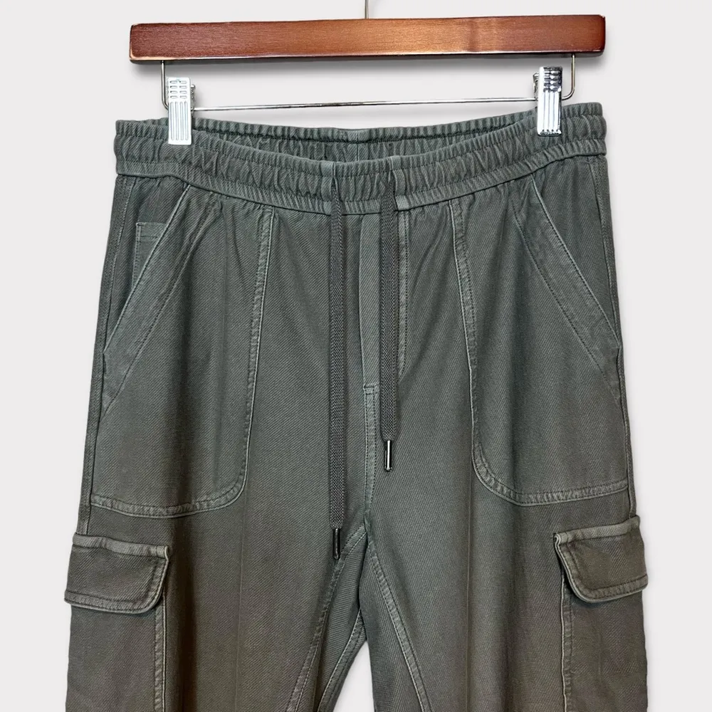 ATHLETA Farallon Cargo Crop Pants Size 4 Cypress Green Pull on Pants Drawstring - Image 2