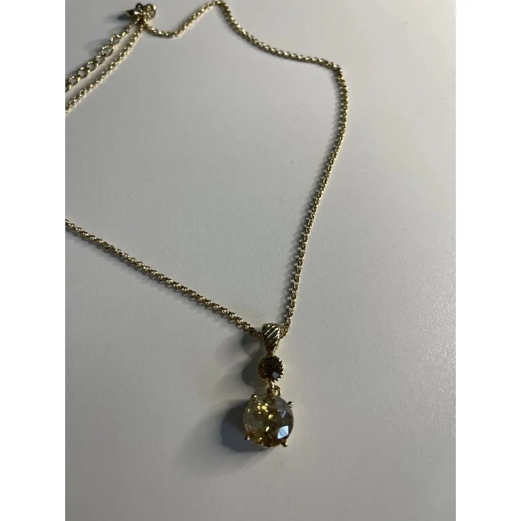 Monet Gold Tone Round Rhinestone Dangle Earrings and Necklace set Brand NEW - Image 8