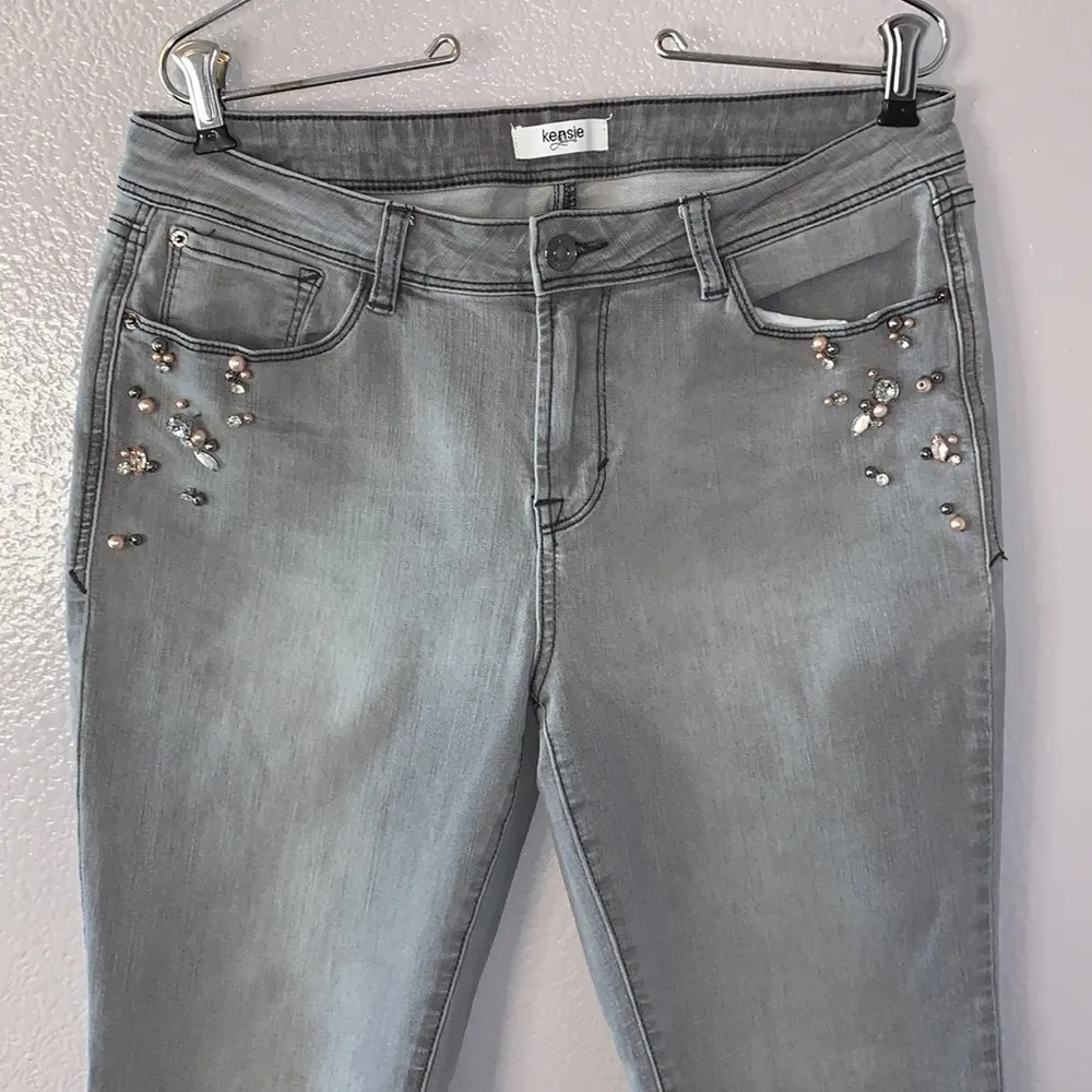 Kensie  Jeans grey jeweled pockets stretchy skinny jeans - Image 2