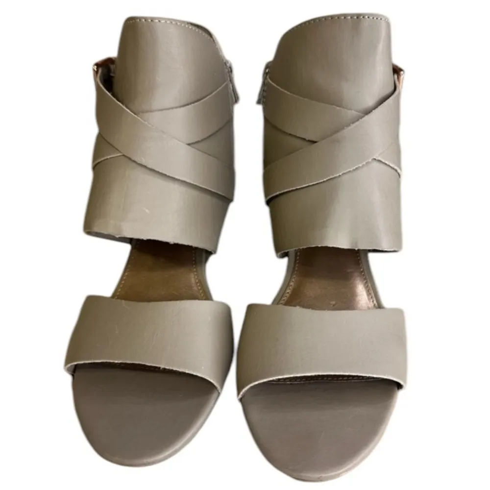 Vintage Crown Taupe 3.5 Inch Wedge Buckle and Zip Bootie Sandals Womens 10 Tan - Image 3