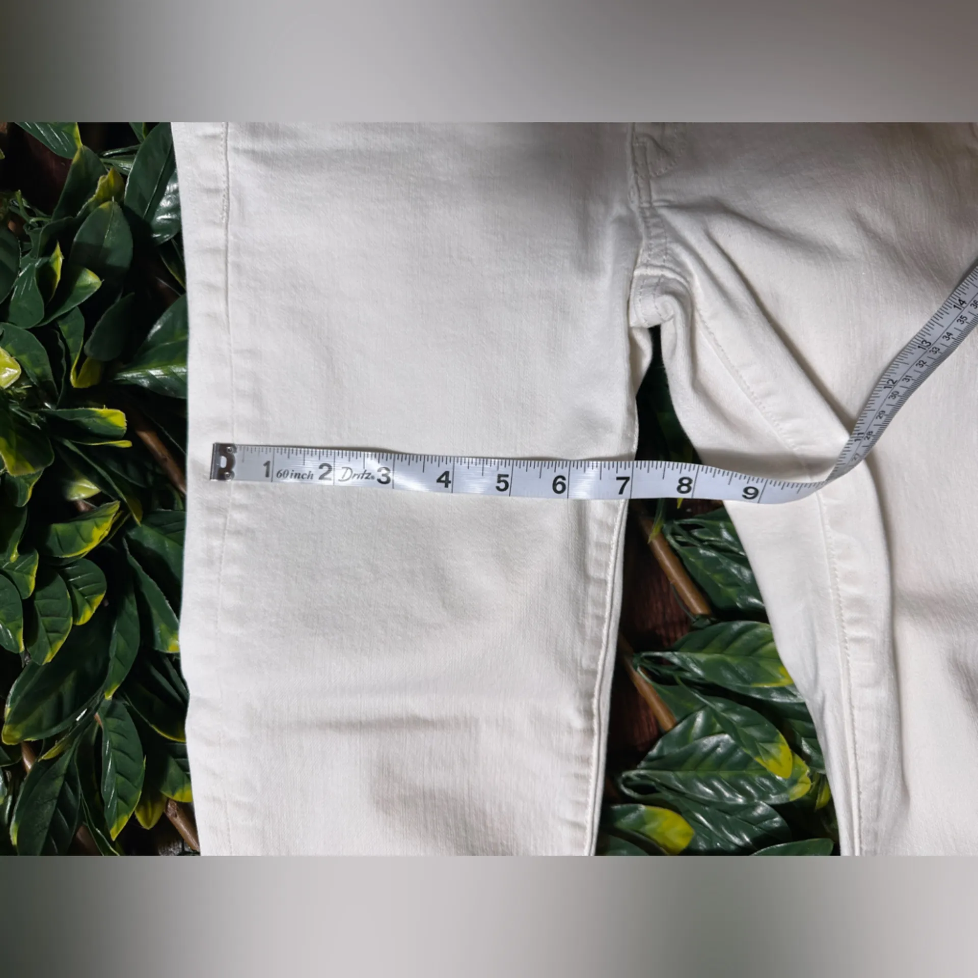 American Eagle Jegging Crop White Jeans Size 4 - Image 7