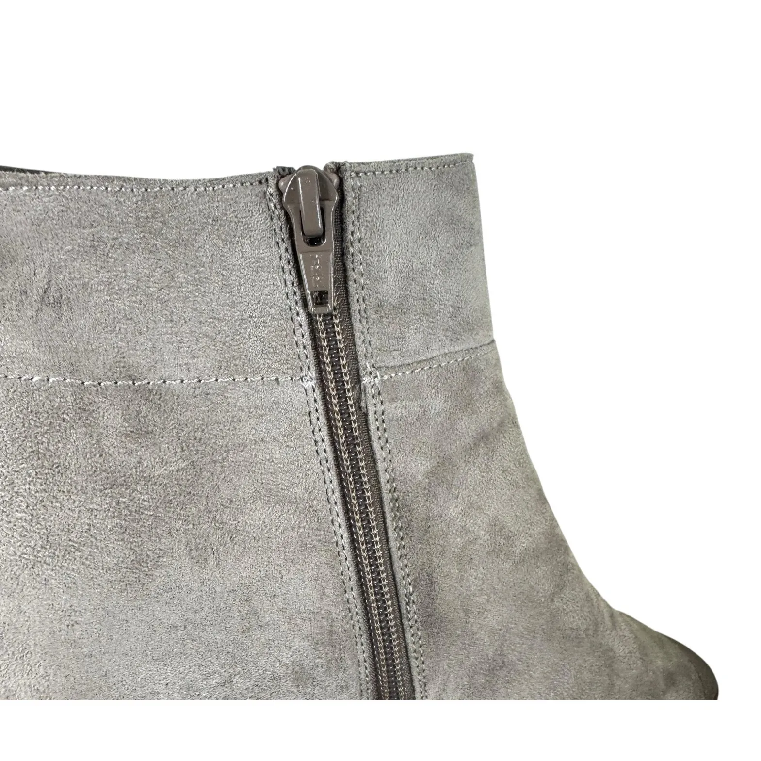 Melrose Ave NWOT Gray Faux Suede Vegan Open Toe Block Heel Booties Size 9 - Image 5