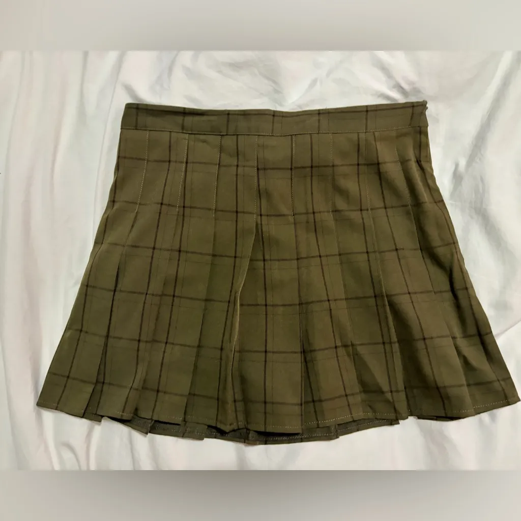 Olive Green Plaid Women's Tennis Skirt Size L - Image 2